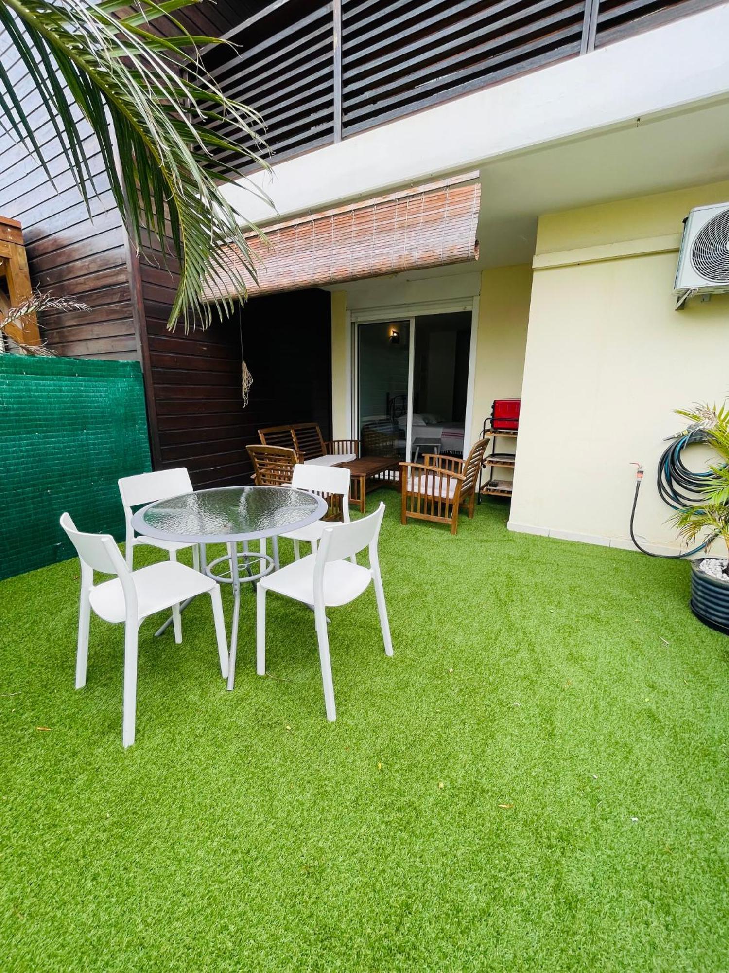 Prana Lodge Saint Gilles Les Bains 800 M De La Plage Exterior photo